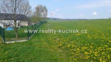 Nabízíme k prodeji 1 velký, stavební pozemek cca 1500 m2 + ornou půdu v Dolní Krupá, okres Havlíčkův Brod ! 